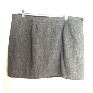 COPY - Tweed/wool full mini black and white